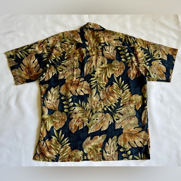 Tori Richard Size XL Floral Bronze Hawaiian Shirt Cotton Lawn Made In Hawaii - Picture 6 of 6